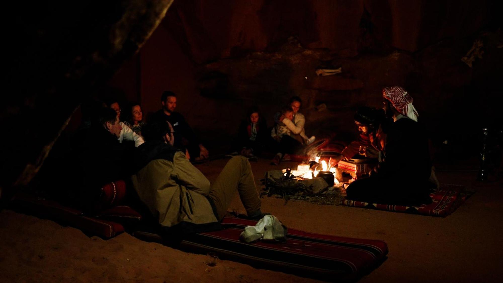 Oblivion Camp Hotel Wadi Rum Exterior photo